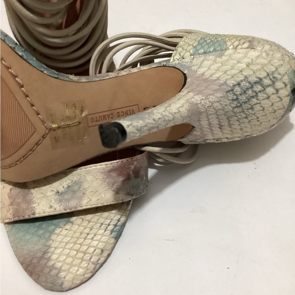 Vince Camuto Wesley Snakeskin Sandals size 6.5 B - Picture 5 of 9